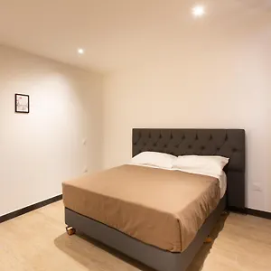 Hotel Leonard De Vinci Ii